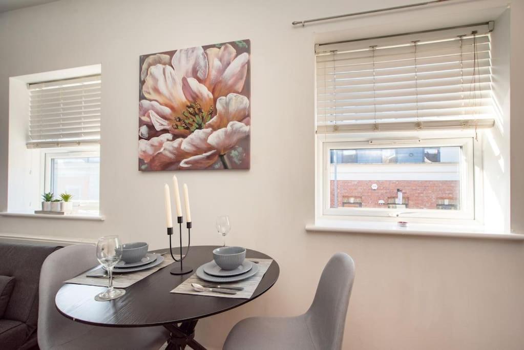 Watford Central Serviced Apartments 2 エクステリア 写真