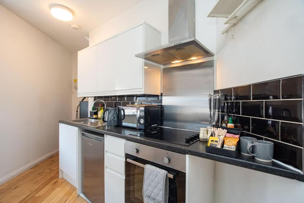 Watford Central Serviced Apartments 2 エクステリア 写真
