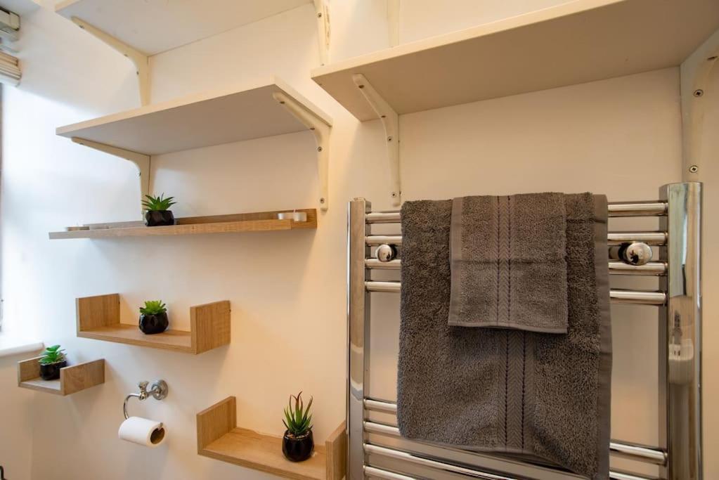 Watford Central Serviced Apartments 2 エクステリア 写真