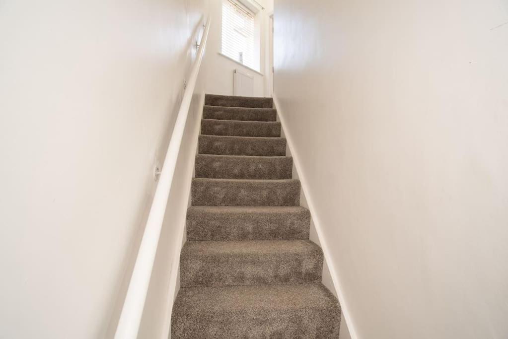 Watford Central Serviced Apartments 2 エクステリア 写真