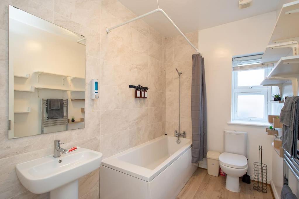 Watford Central Serviced Apartments 2 エクステリア 写真